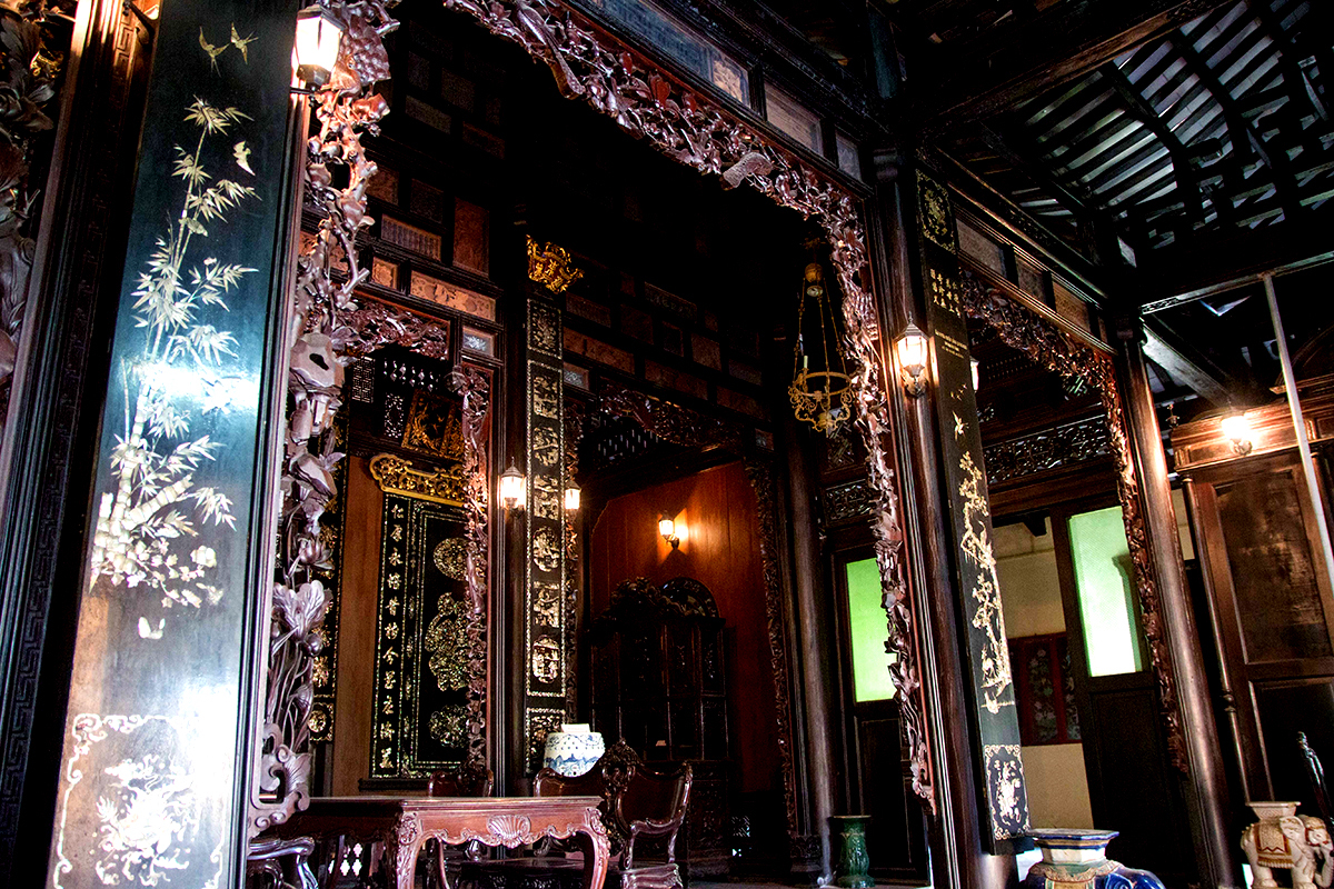 1 DOC PHU HAI 10 1536121189 1200x0 Vẻ đẹp xuyên thời gian của ngôi nhà hơn 100 năm tại Tiền Giang