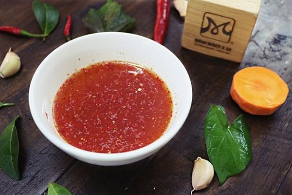 cach lam nuoc mam com suon Nước chấm của Hoàng gia